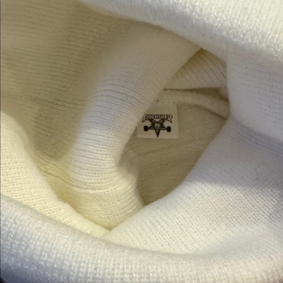 Thrasher Ivory Beanie with Purple Skater Motif - Picture 3 of 5